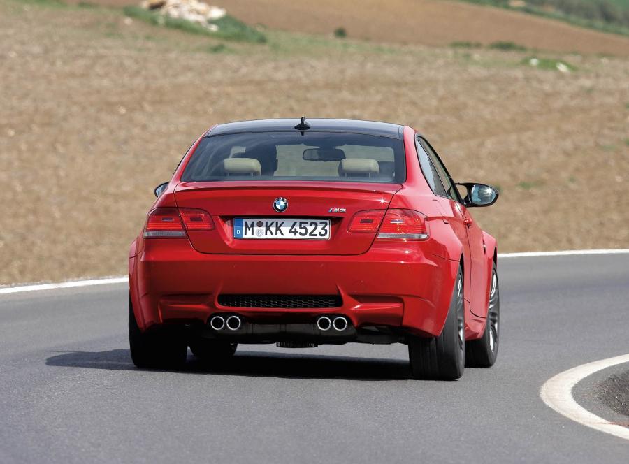  BMW M3 2008 года  (фото 42 из 219)